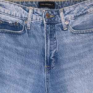 Free Assembly Women's Straight Leg Blue Jeans